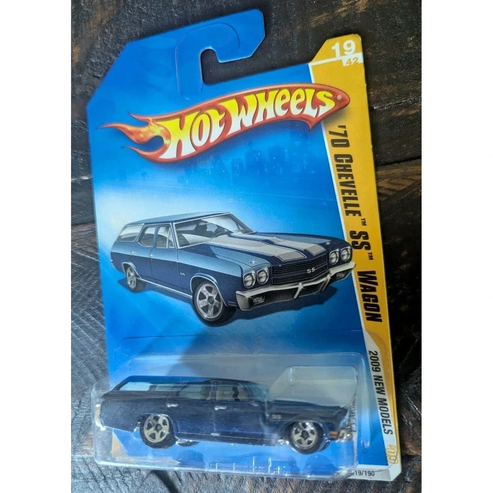 Lot of 5 Hot Wheels Cars / 1 Matchbox NEW